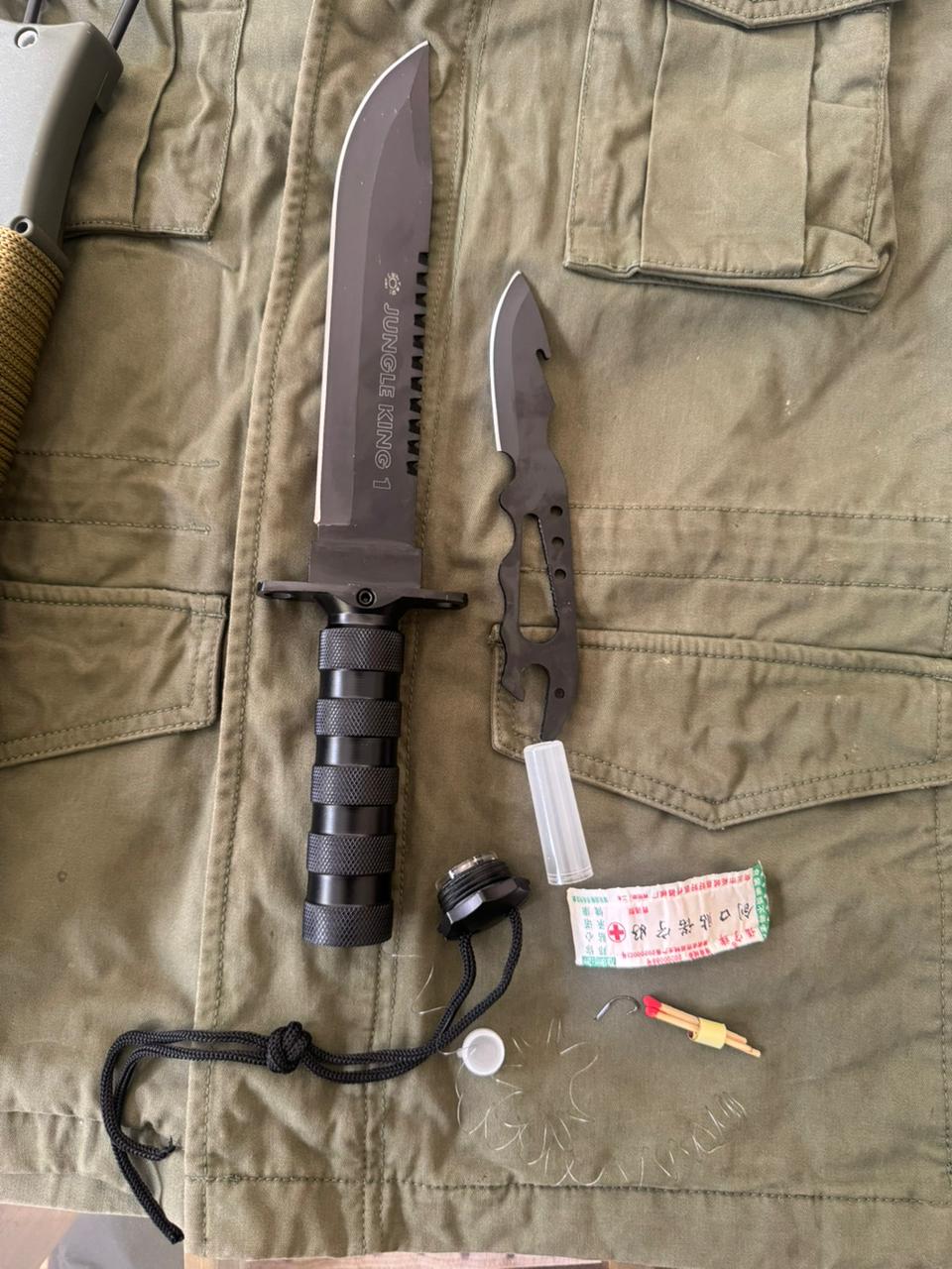 Jungle King I knife Fixed Blade Survival Knife – Outdoor Tactical Tool with Built-In Kit Multi-Function Handle & Sheath