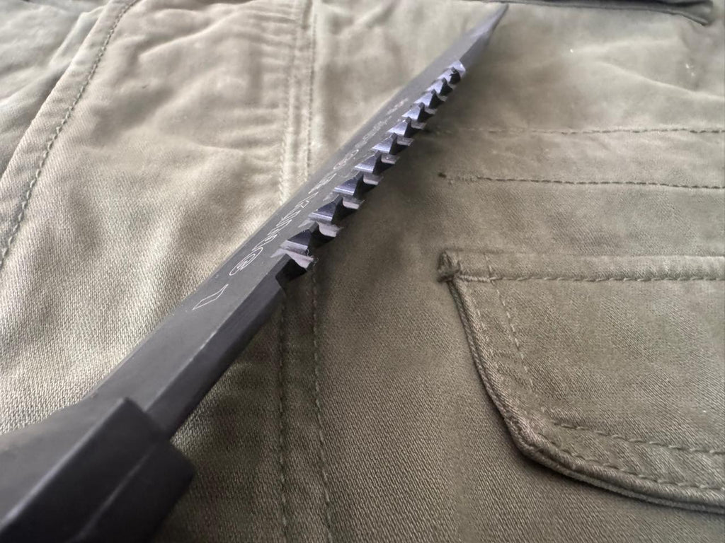 Jungle King I knife Fixed Blade Survival Knife – Outdoor Tactical Tool with Built-In Kit Multi-Function Handle & Sheath