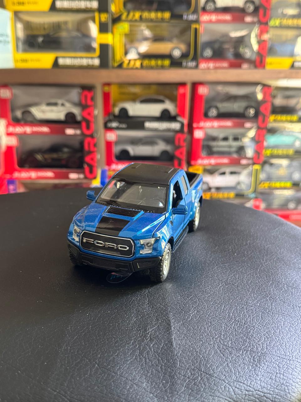 Diecast Model Car 1:32 Ford Raptor F-150 Pickup Alloy Car with Sound and Light Pullback Decorate Ornament Doors Open Metal Car Model Toys