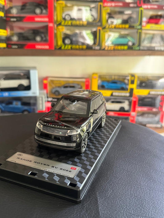 Diecast Model Car 1:32 Range Rover SV Alloy Car with Sound and Light Pullback Decorate Ornament Doors Open Metal Car Model Toys